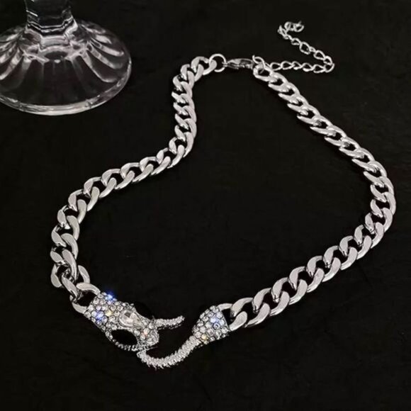 New Crystal Snake Chain Necklace - Picture 2 of 6
